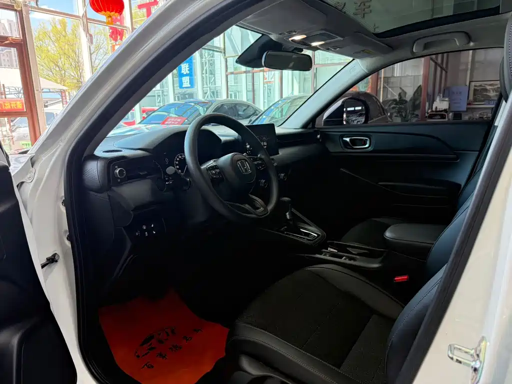 Vezel 1.5 L CVT Tech