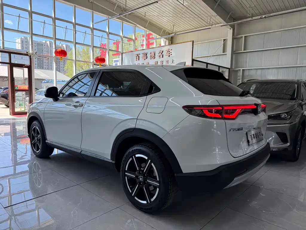 Vezel 1.5 L CVT Tech