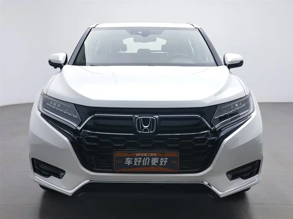 Honda UR-V 240 TURBO 2 WD Elegant