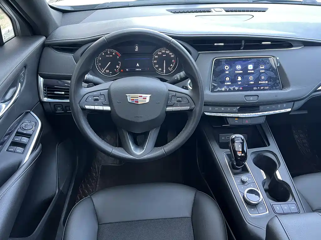 Cadillac XT4 28 T 2 WD Tech
