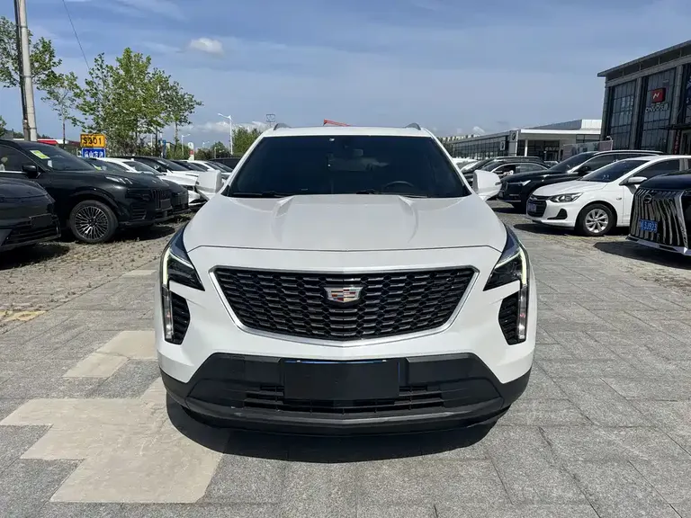 Cadillac XT4 28 T 2 WD Tech