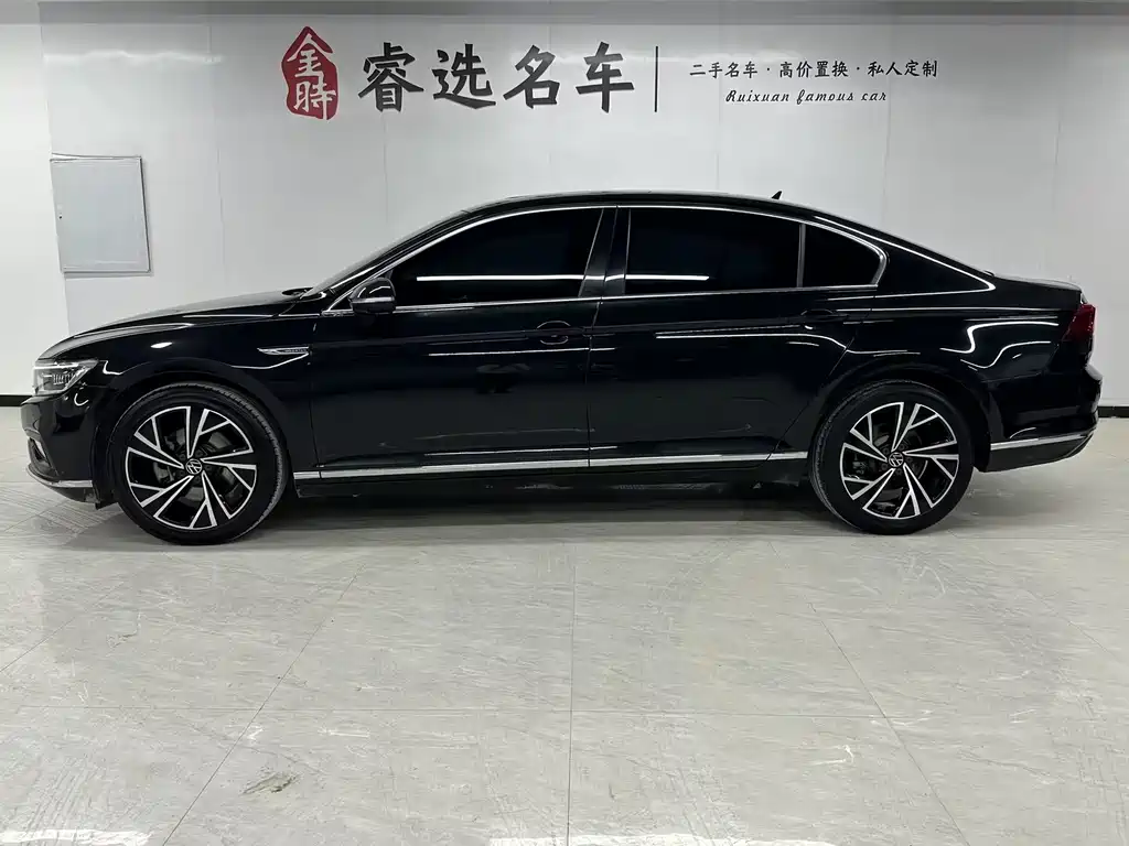 Magotan 330 TSI DSG Luxury