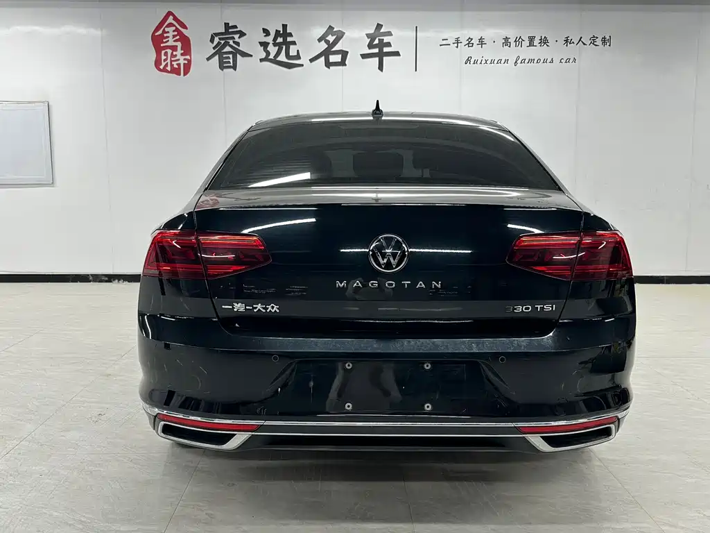 Magotan 330 TSI DSG Luxury