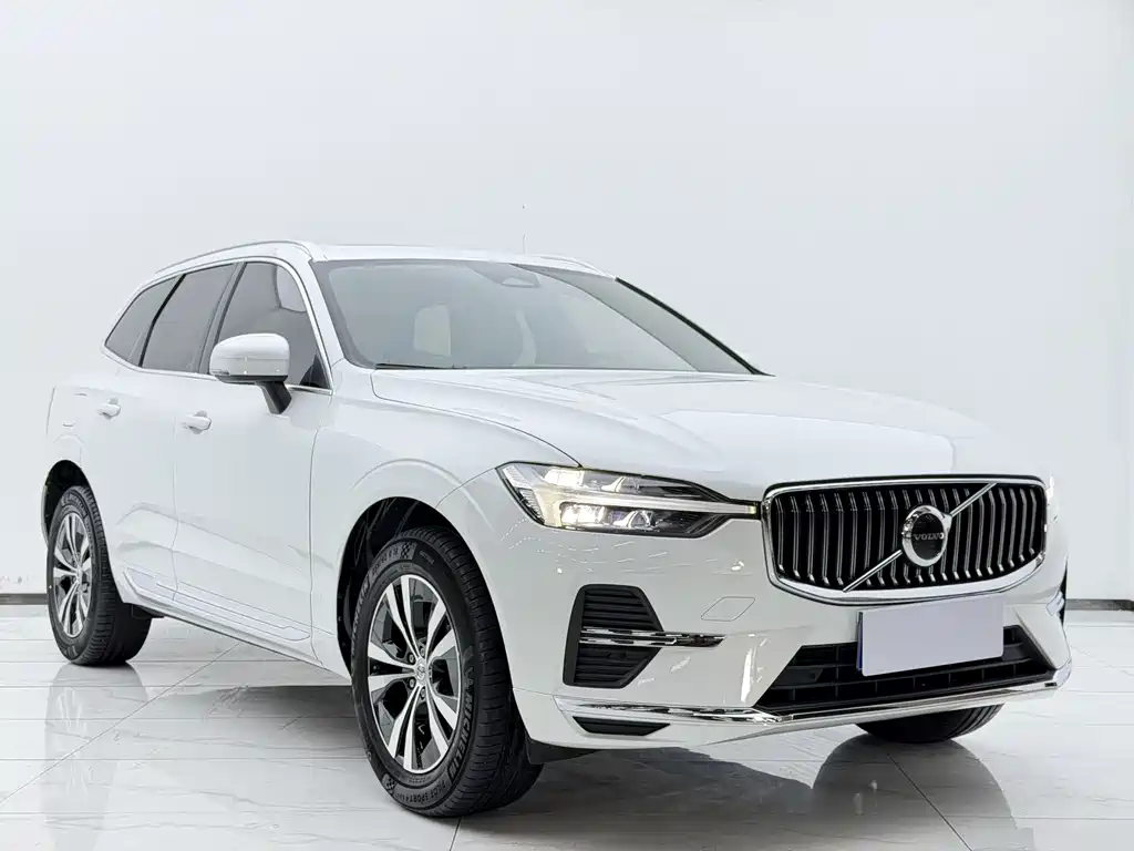 Volvo XC60 B5 4 WD Smart Ease Luxury