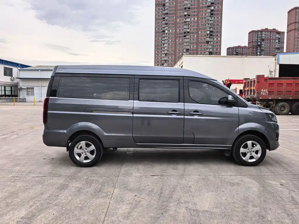 Jin Haishi M Classic 金海狮M经典 2023款 1.5 L 旅行狮客车 5/6/7座