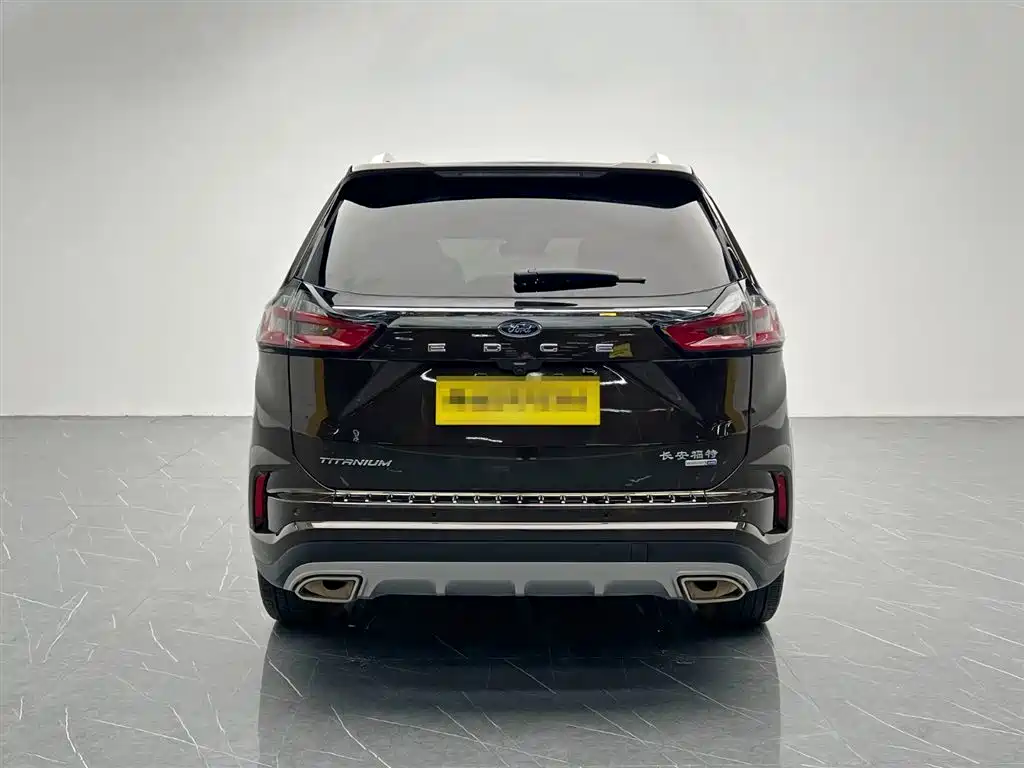 Edge PLUS EcoBoost 245 2 WD Grand Sharp 7-seat