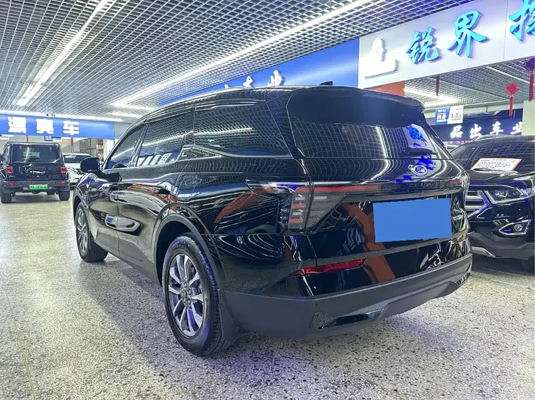 Ford Edge Edge L 2.0 T EcoBoost 2 WD 7-seat Luxury