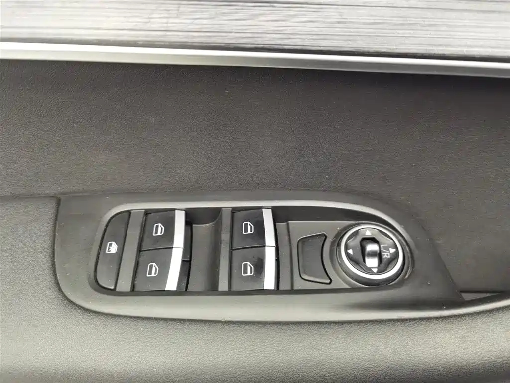 Tiggo 7 1.5 T CVT Distinguished