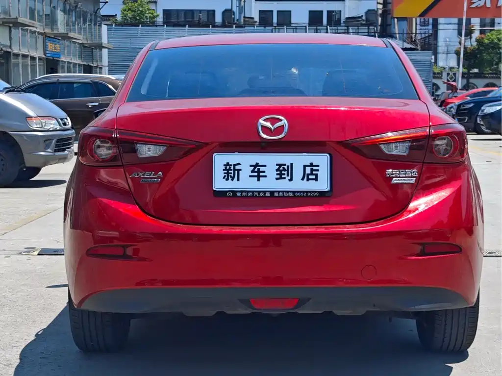 Mazda 3 Axela Sedan 1.5 L Auto Luxury CN-V