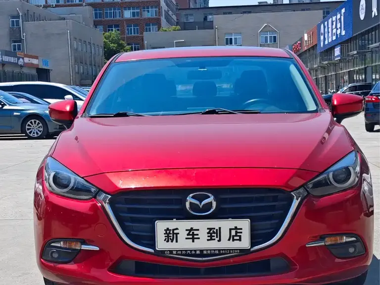 Mazda 3 Axela Sedan 1.5 L Auto Luxury CN-V