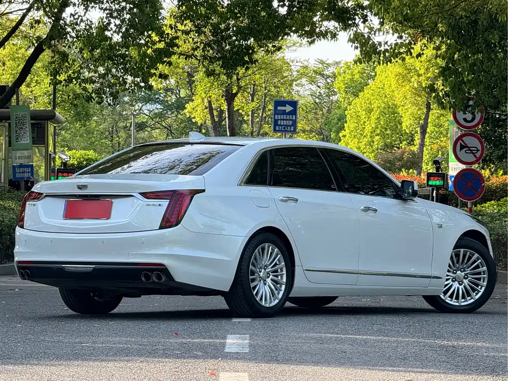 Cadillac CT6 28 T Luxury