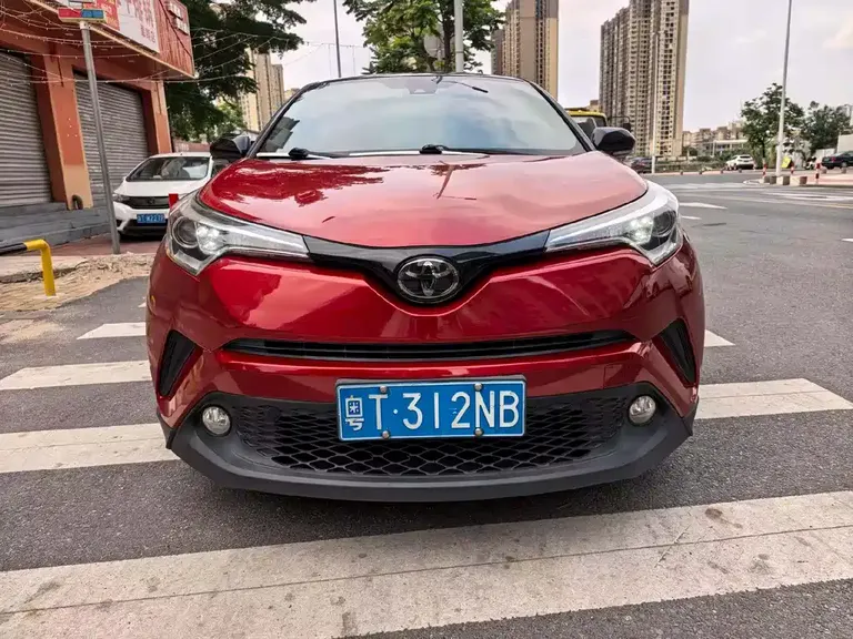 Toyota C-HR 2.0 L Leading CN-V