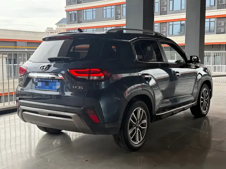 Hyundai ix35 2.0 L Auto 2 WD Brave · Smooth Enjoyment