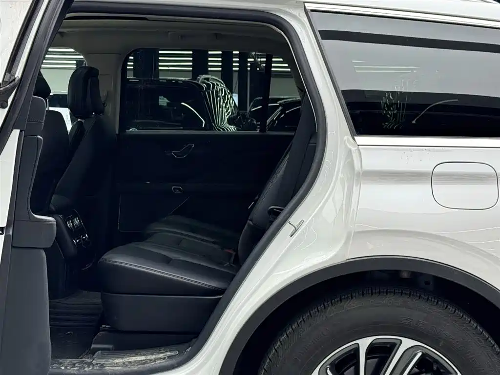 Aviator 3.0 T V6 2 WD Premium Joy