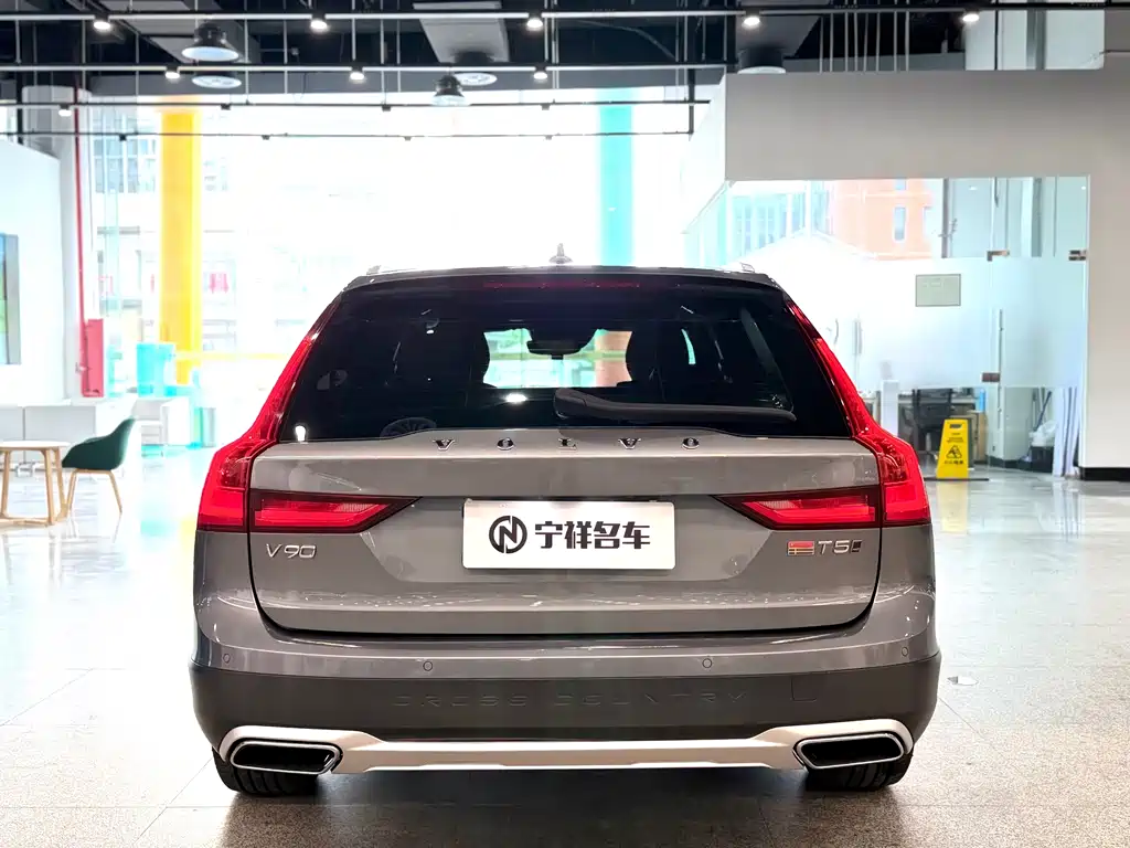 Volvo V90 沃尔沃V90 2019款 Cross Country T5 AWD 智远版 国VI