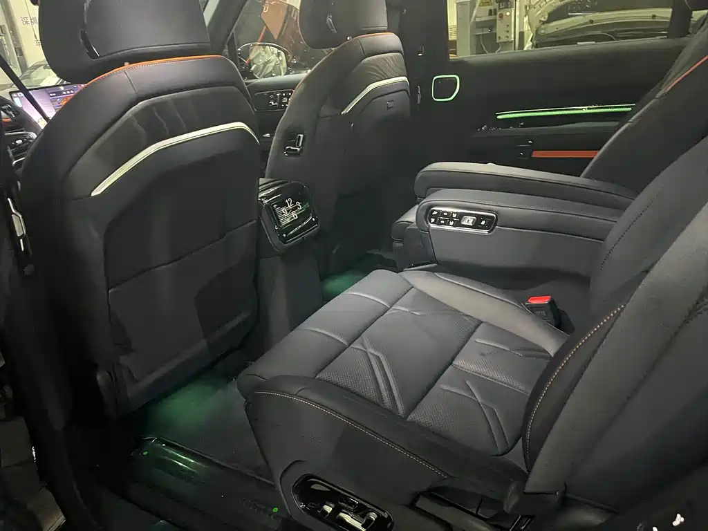 Zeekr 9 X Black Shine 70 kWh