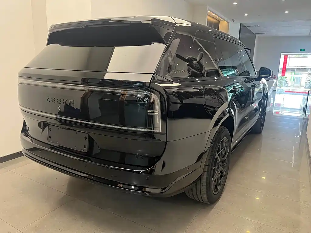 Zeekr 9 X Black Shine 70 kWh