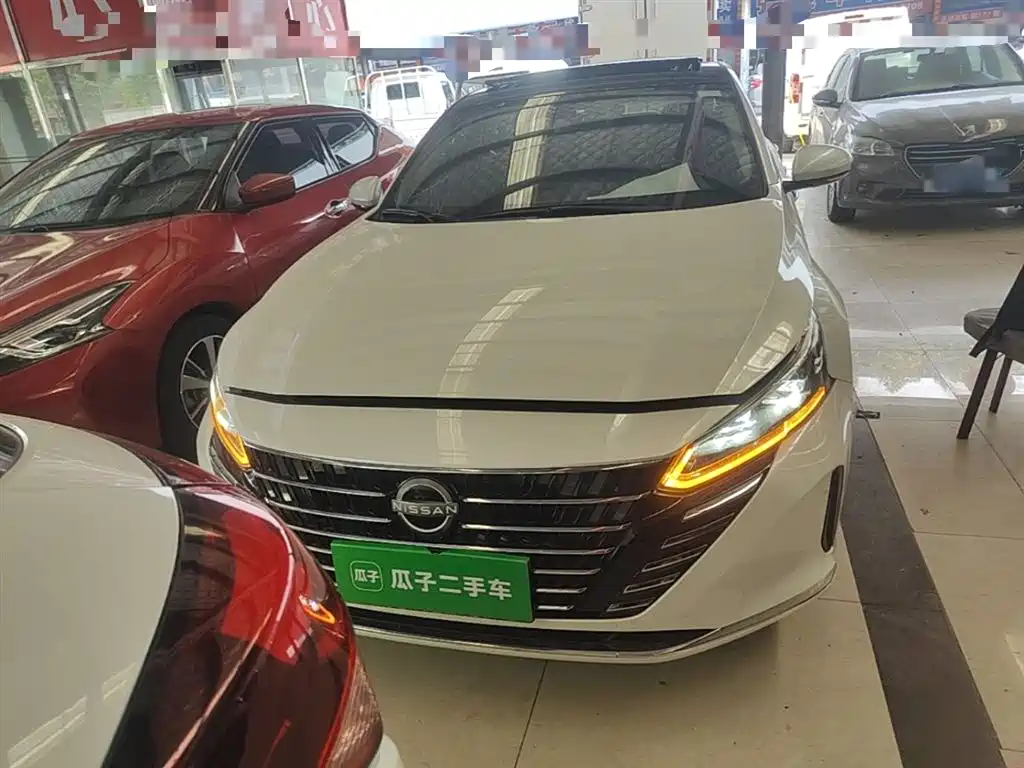 Teana 2.0 L XL-TLS Joy