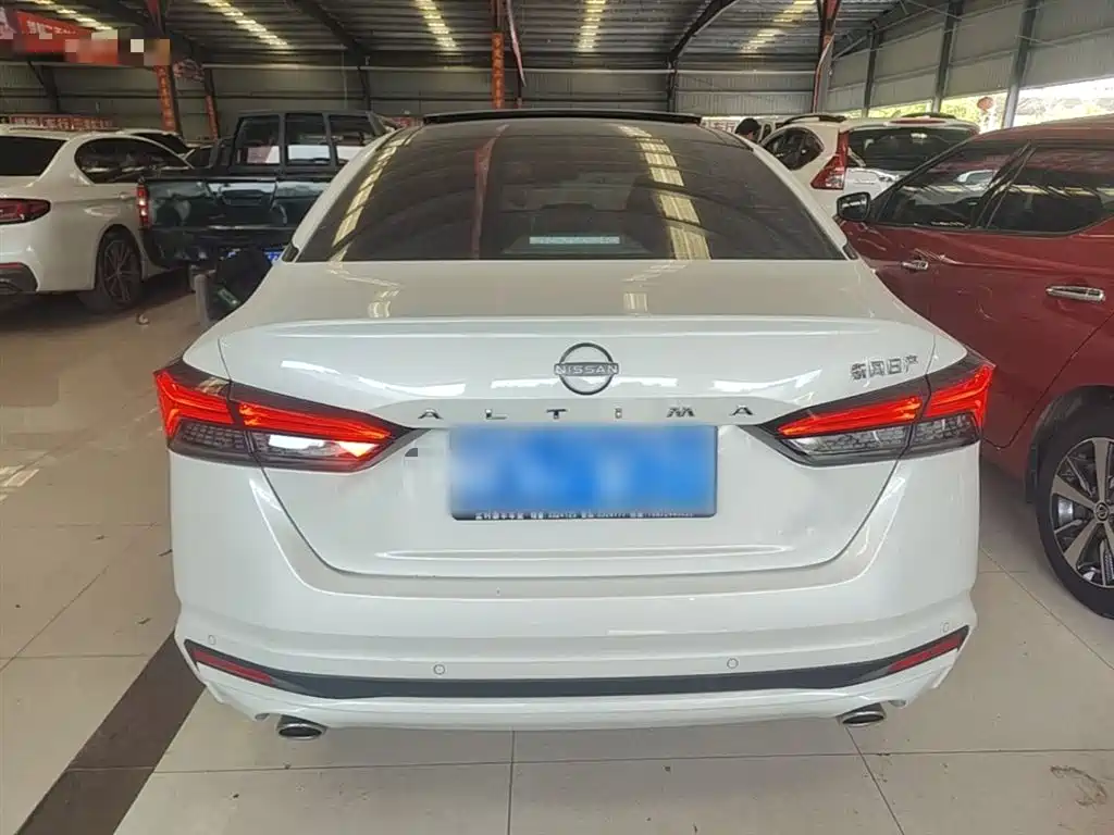 Teana 2.0 L XL-TLS Joy