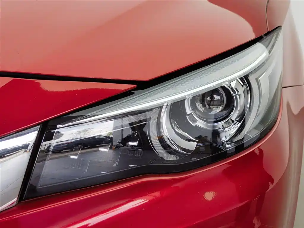 MG6 20 T Auto Luxury Connected CN-V
