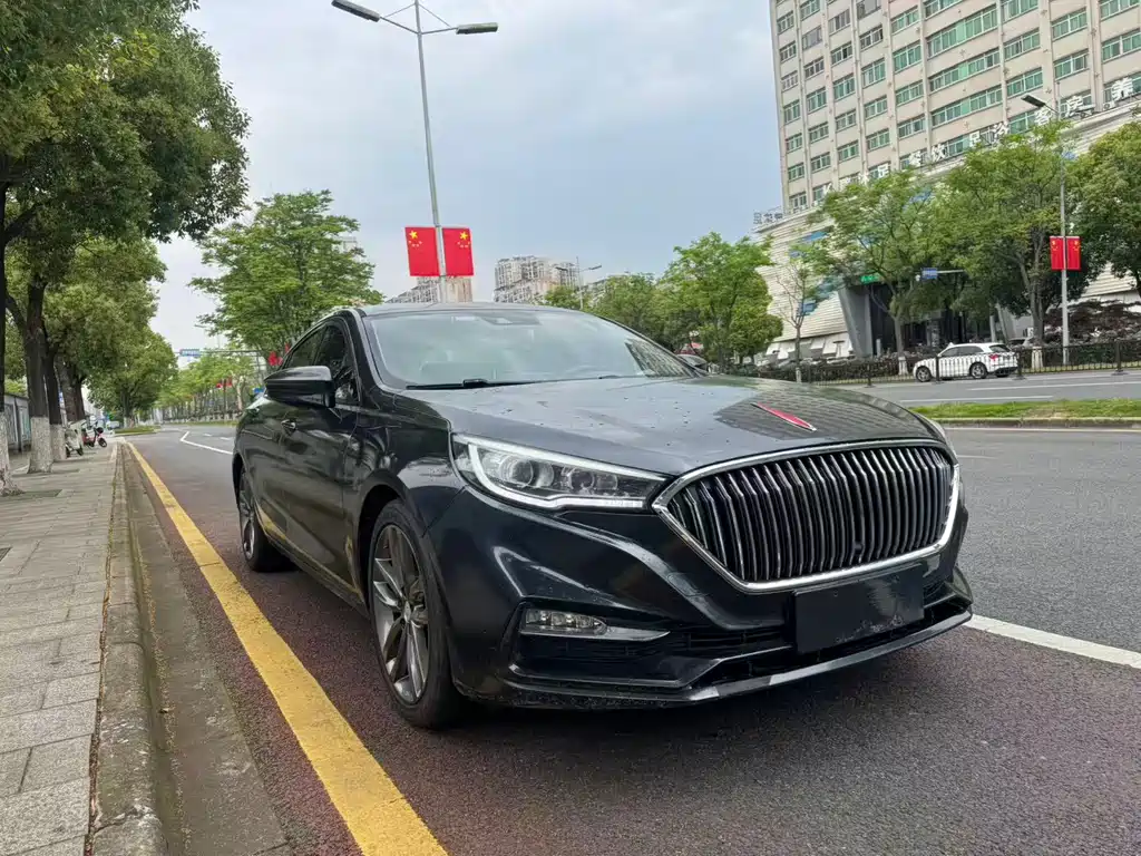 Hongqi H5 30 TD Connected Charm Motion