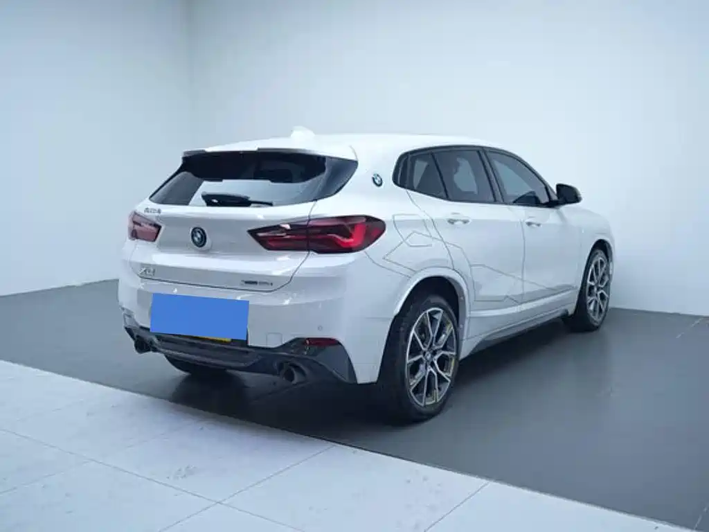 BMW X2 xDrive 25 i Radiant