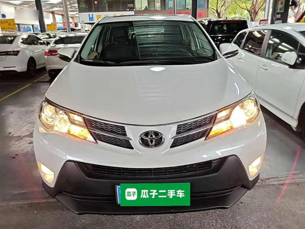 RAV4 2.0 L CVT 2 WD Style