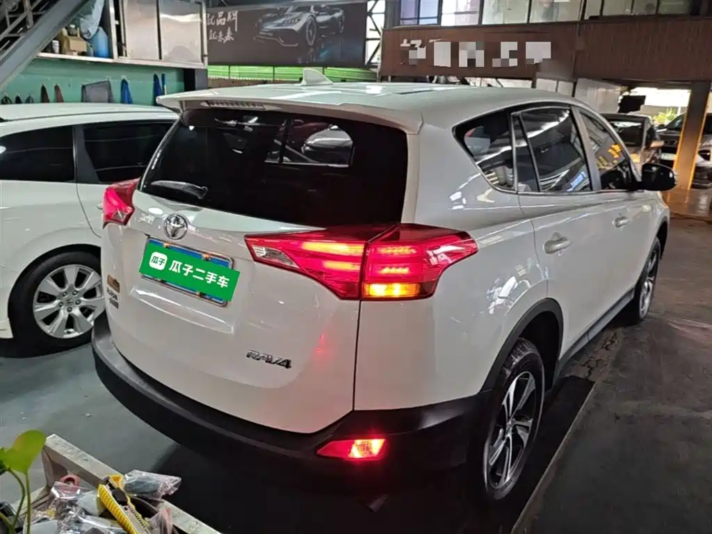 RAV4 2.0 L CVT 2 WD Style