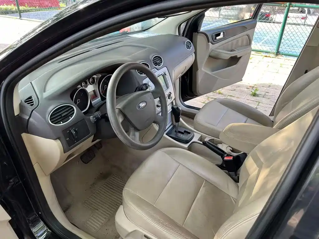 Focus Sedan 1.8 L Auto Fashion