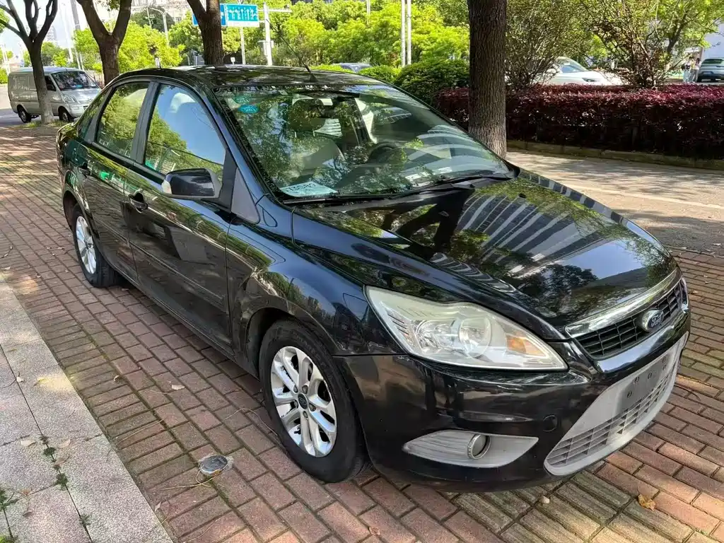 Focus Sedan 1.8 L Auto Fashion