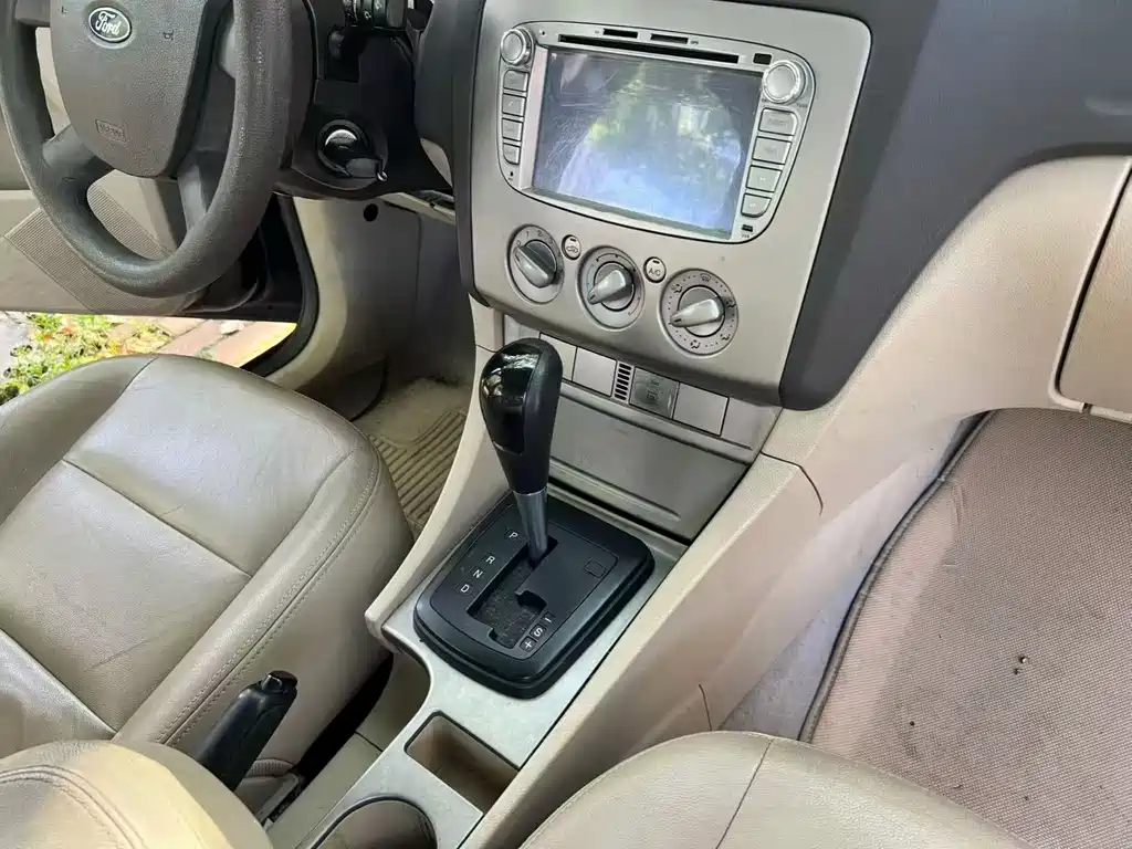 Focus Sedan 1.8 L Auto Fashion