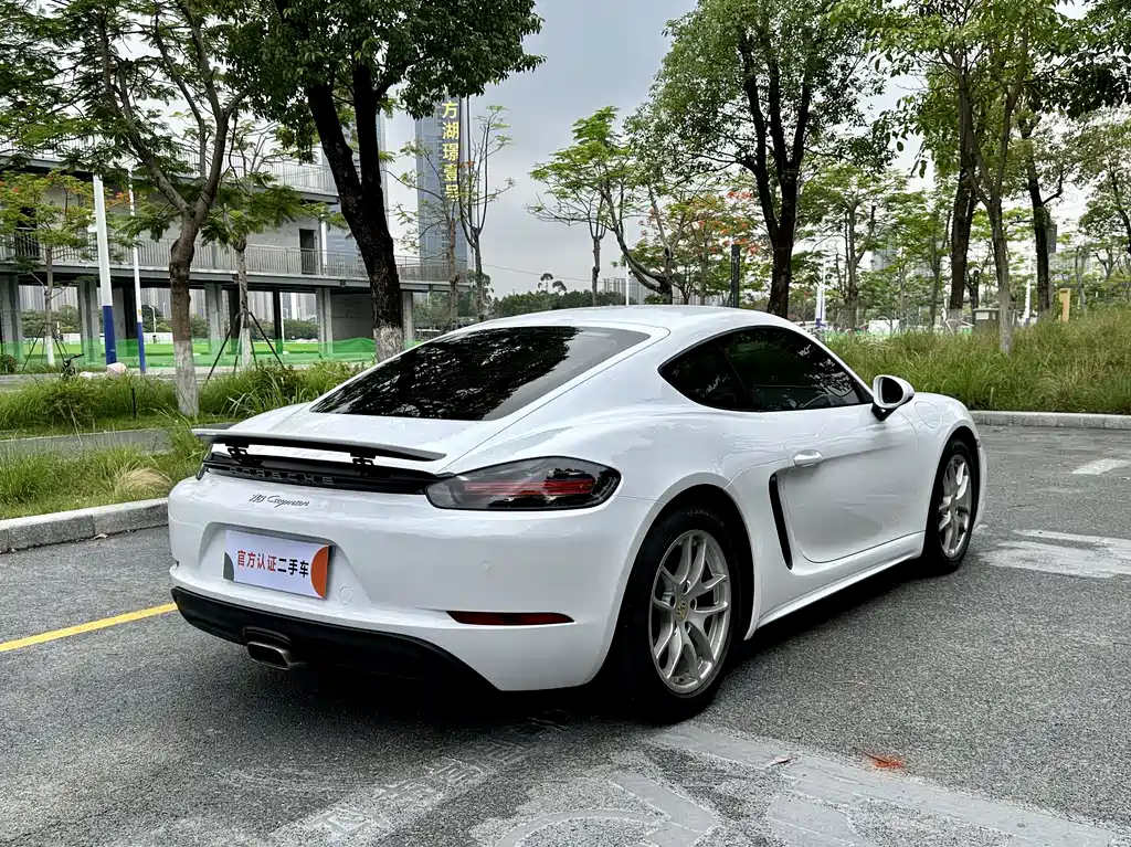 Porsche 718 Cayman 2.0 T