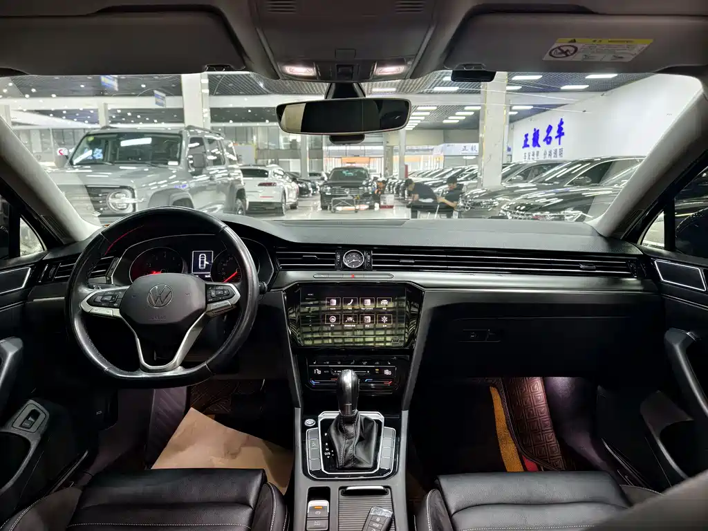 Magotan 330 TSI DSG Leading