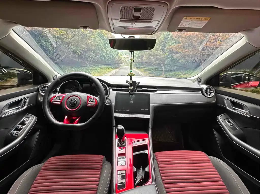 MG6 1.5 T Auto Leading Trend