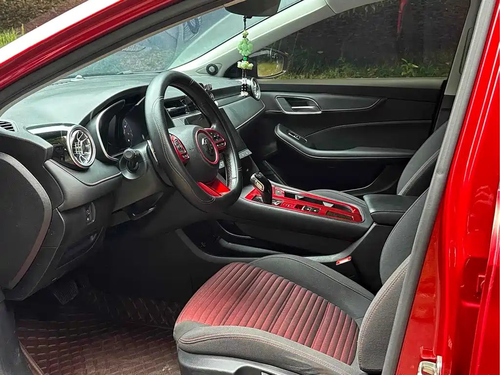 MG6 1.5 T Auto Leading Trend