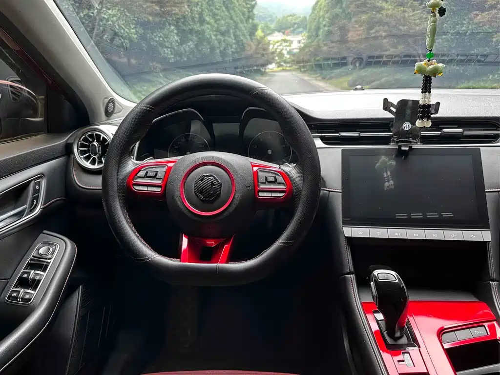 MG6 1.5 T Auto Leading Trend