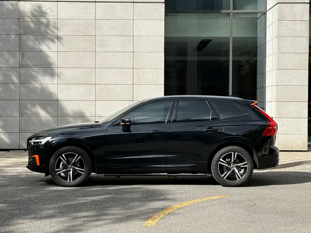 Volvo XC60 T5 4 WD Smart Vision Sport CN-VI