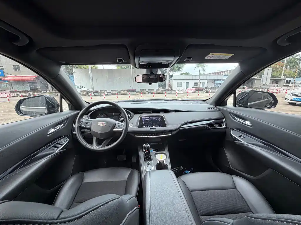 Cadillac XT4 28 T 2 WD Style