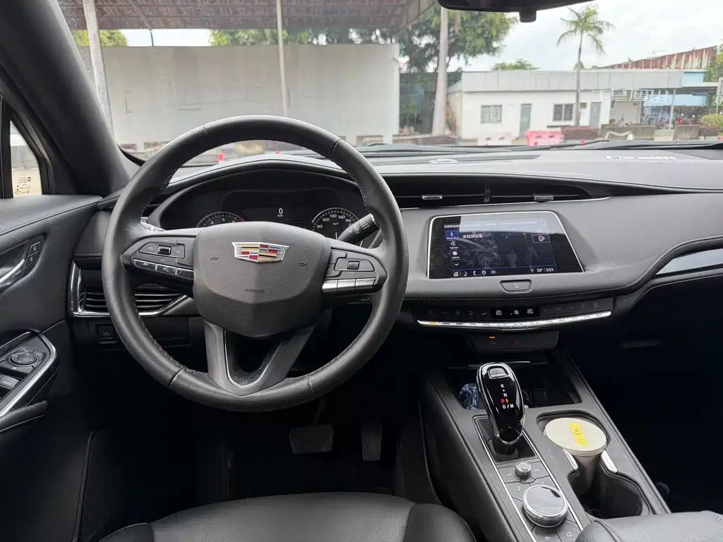 Cadillac XT4 28 T 2 WD Style