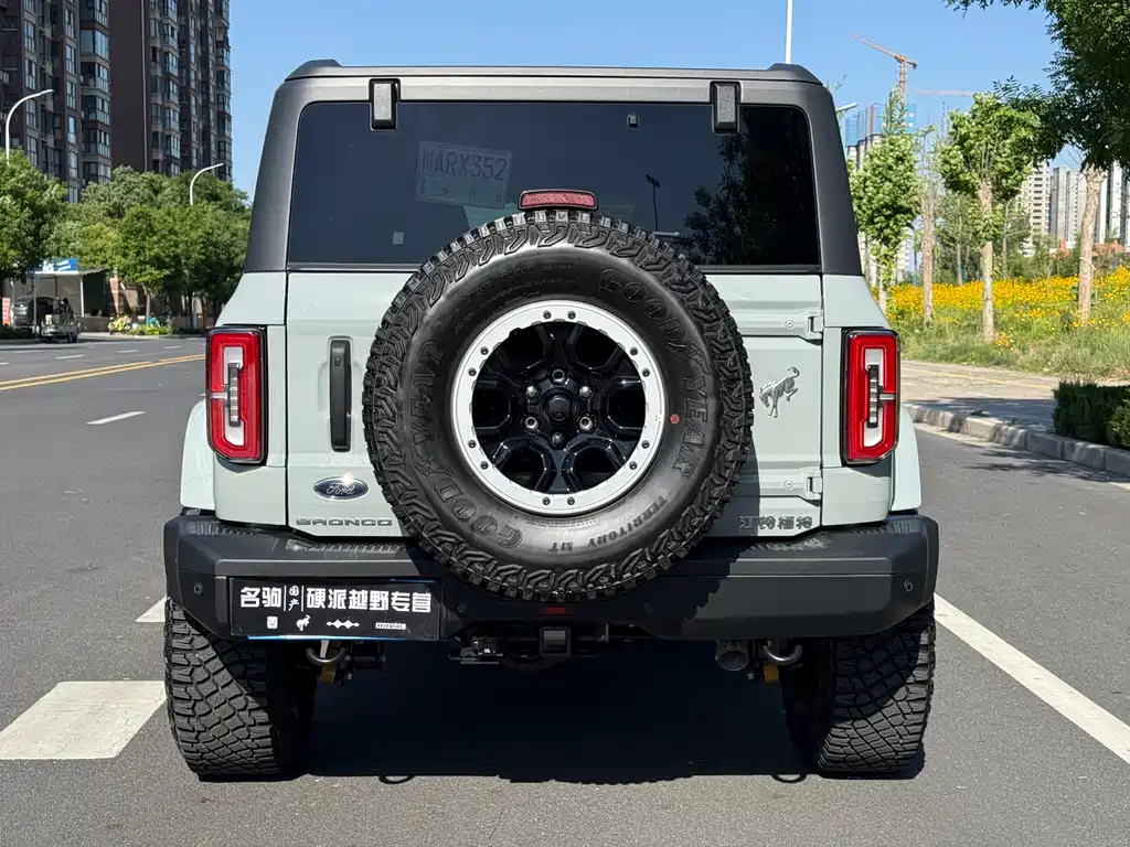Ford Bronco 2.3 T Badlands