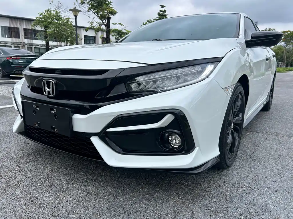 Civic HATCHBACK 220 TURBO CVT Trend Cool Control