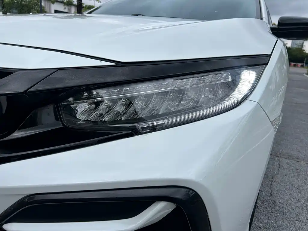 Civic HATCHBACK 220 TURBO CVT Trend Cool Control