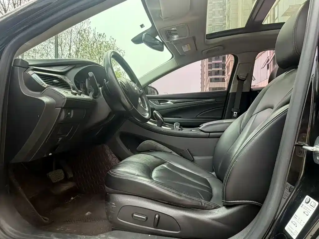 LaCrosse 652 T Luxury