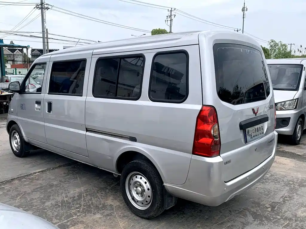 Wuling Rongguang 1.5 L Extended Basic