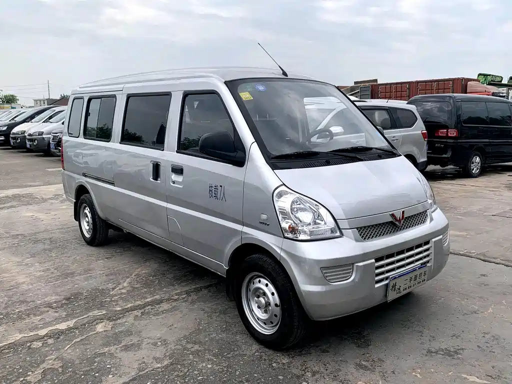 Wuling Rongguang 1.5 L Extended Basic