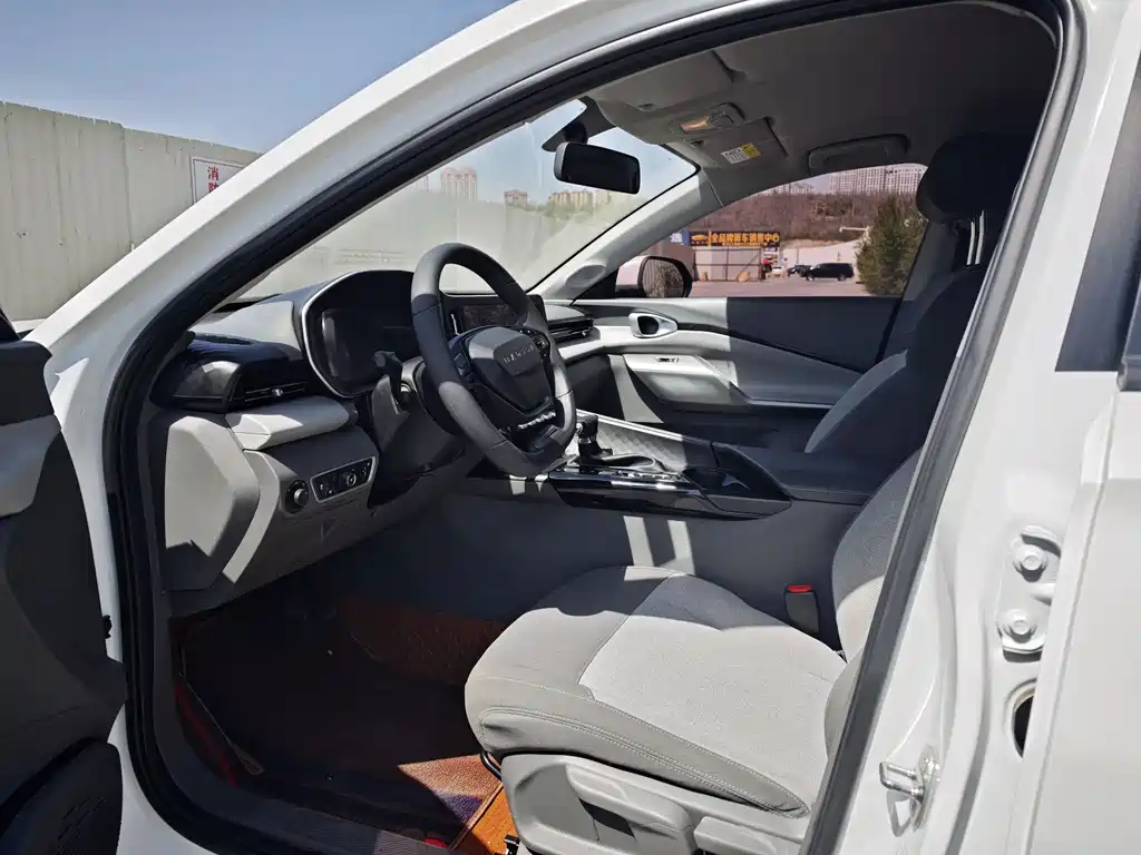Baojun RC-5 1.5 L CVT Smart Shine Elite