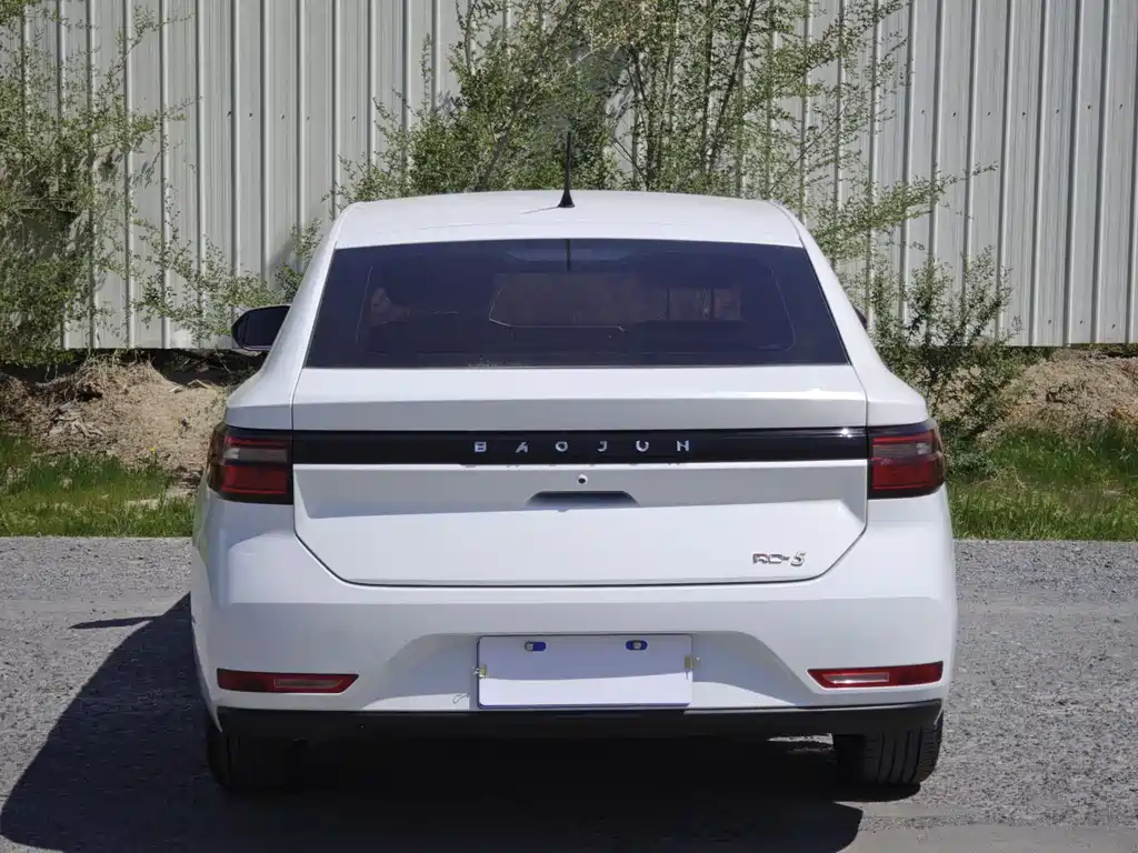 Baojun RC-5 1.5 L CVT Smart Shine Elite