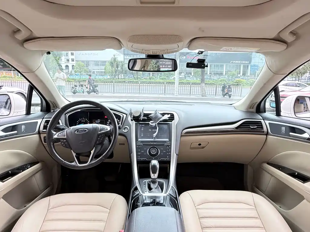 Mondeo 2.0 L GTDi200 Fashion