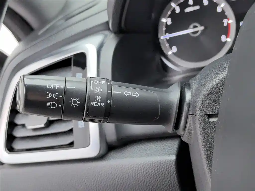 Honda UR-V 370 TURBO 4 WD Premium CN-V