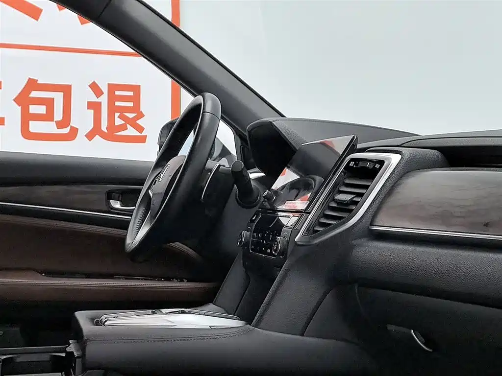 Honda UR-V 370 TURBO 4 WD Premium CN-V